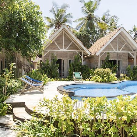 Coconut Village Guest House Lembongan Redpartner ภายนอก รูปภาพ